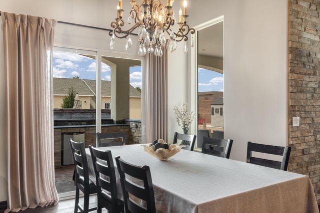 1613 21st Avenue SE, Rio Rancho, NM 87124