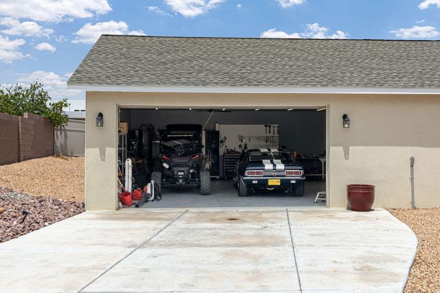 1613 21st Avenue SE, Rio Rancho, NM 87124