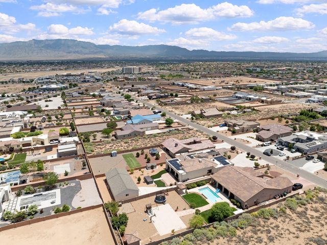 1613 21st Avenue SE, Rio Rancho, NM 87124