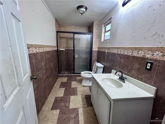 2006 Champion Avenue, Donna, TX 78537