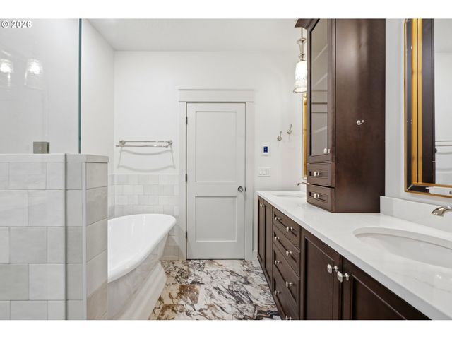 160 Se 19TH St, Troutdale, OR 97060