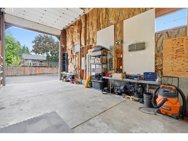 160 Se 19TH St, Troutdale, OR 97060