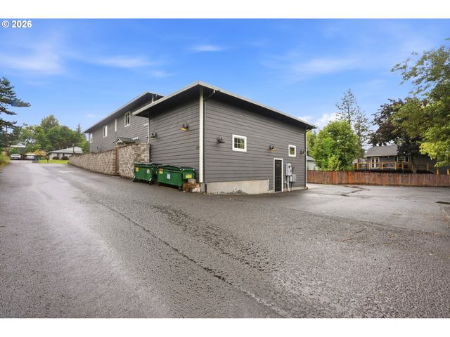 160 Se 19TH St, Troutdale, OR 97060