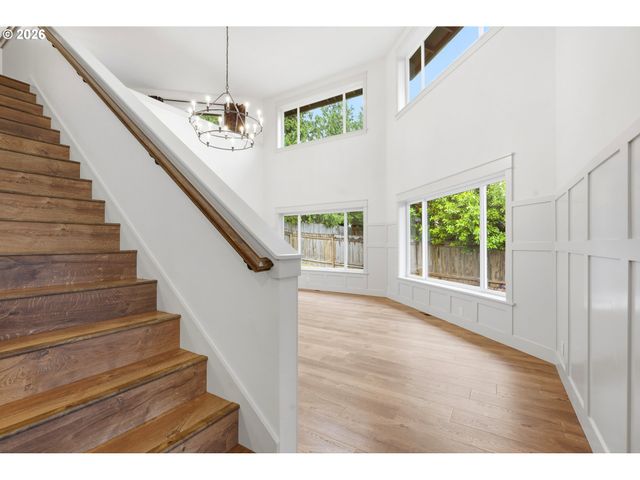 160 Se 19TH St, Troutdale, OR 97060