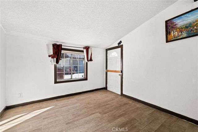 2442 Hunsaker, Running Springs, CA 92382