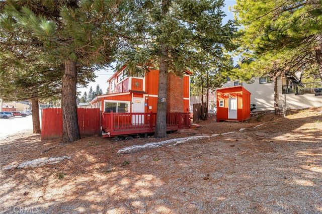 2442 Hunsaker, Running Springs, CA 92382