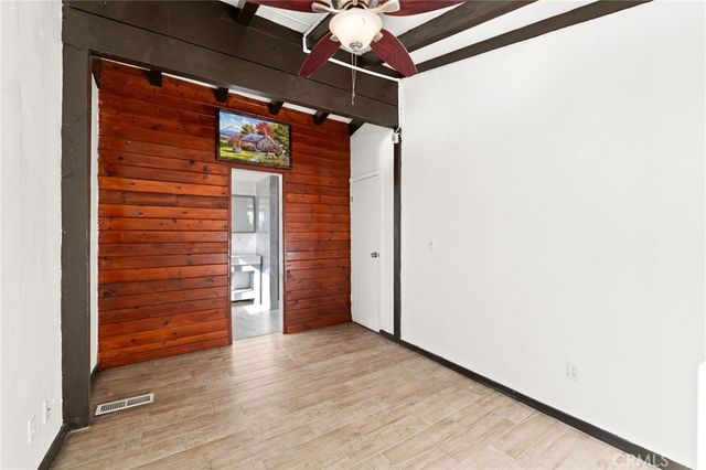 2442 Hunsaker, Running Springs, CA 92382