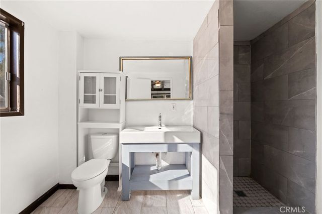 2442 Hunsaker, Running Springs, CA 92382