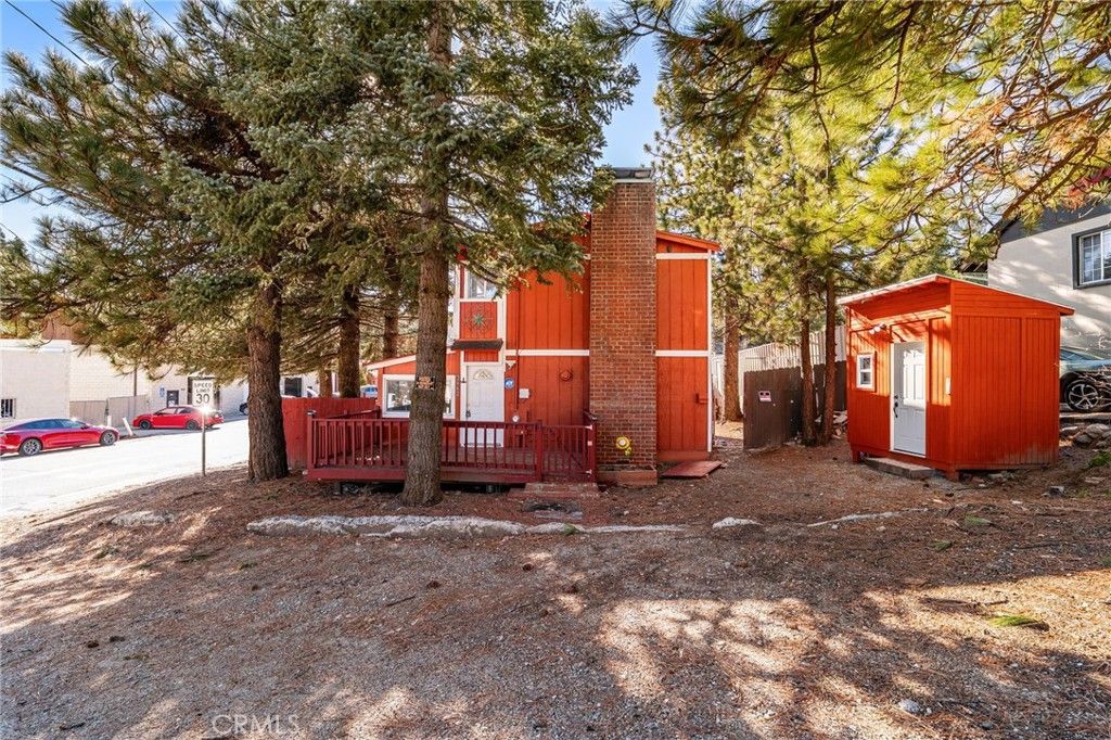 2442 Hunsaker, Running Springs, CA 92382