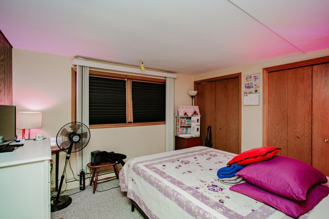 5834 W Foster Avenue, Chicago, IL 60630