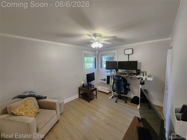 532 Nichols Road, Auburn Hills, MI 48326