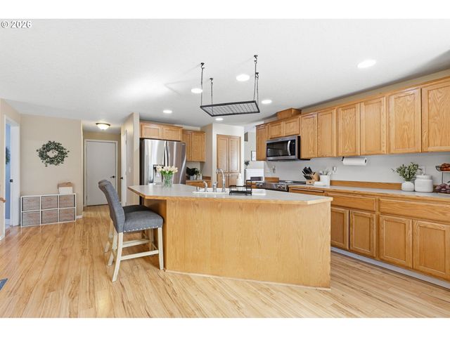 227 W 14TH St, Lafayette, OR 97127