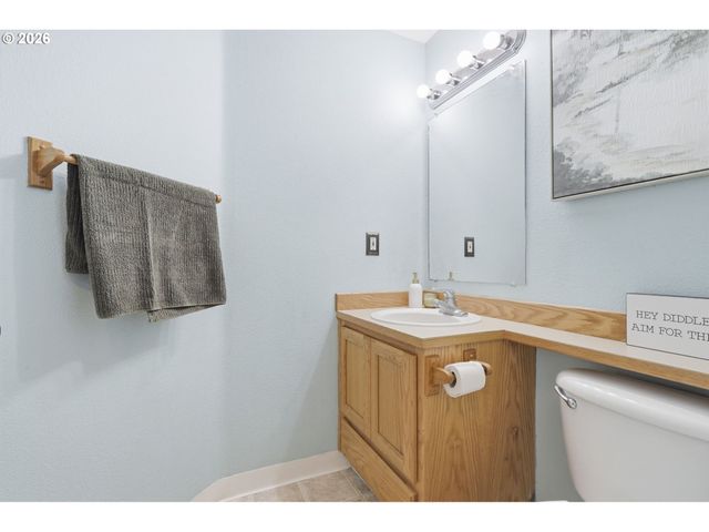 227 W 14TH St, Lafayette, OR 97127