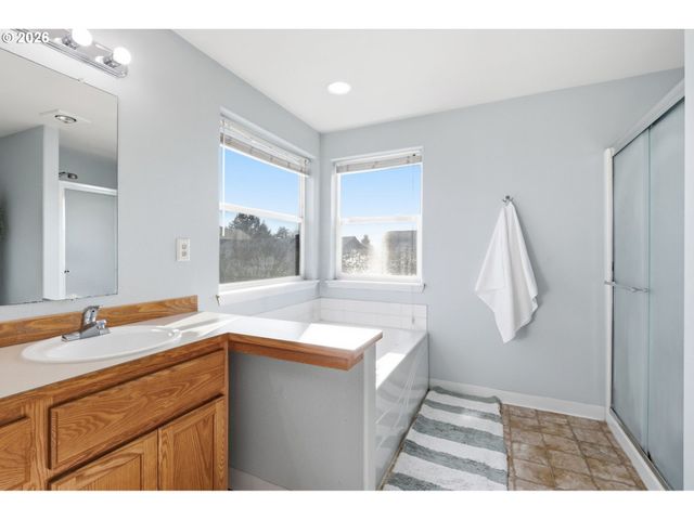 227 W 14TH St, Lafayette, OR 97127