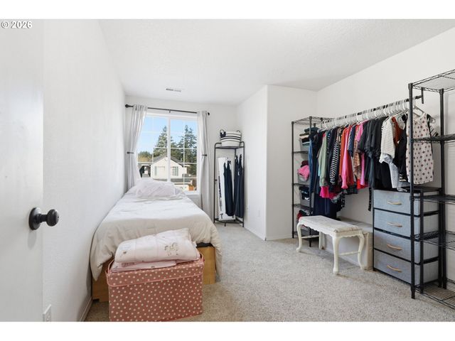 227 W 14TH St, Lafayette, OR 97127