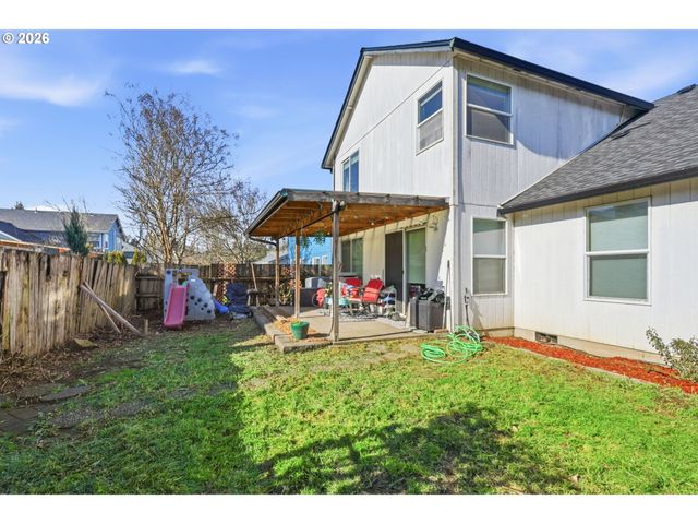 227 W 14TH St, Lafayette, OR 97127