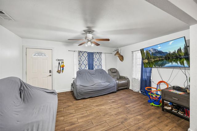 28539 Highway 36, Damon, TX 77430