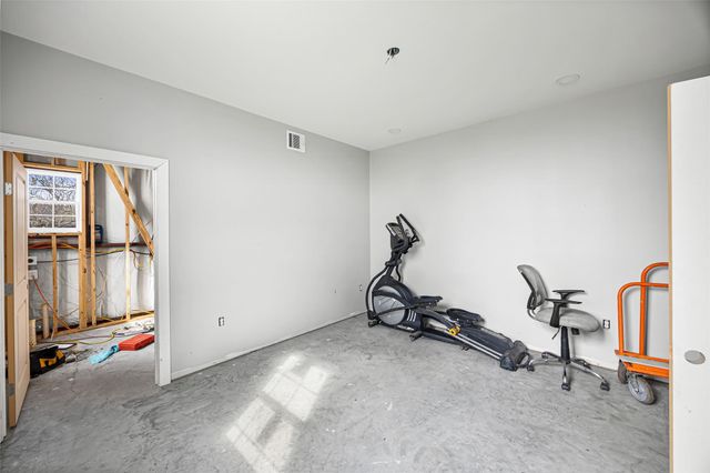 28539 Highway 36, Damon, TX 77430