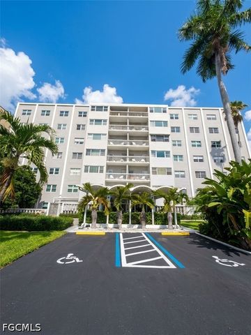 1900 Clifford ST 701A, Fort Myers, FL 33901