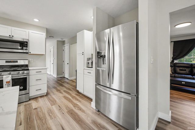 23302 Spring Creek Trail, Elkhart, IN 46516