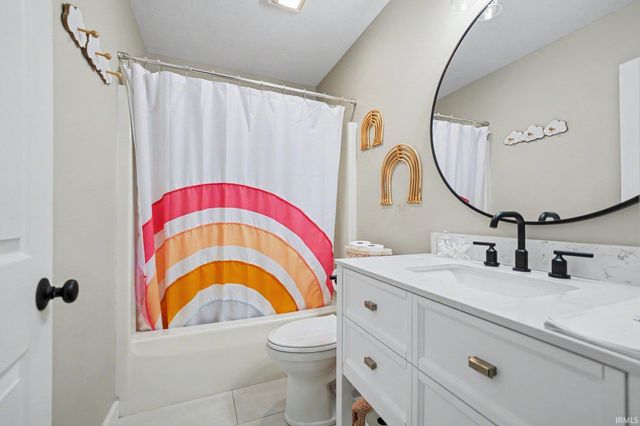 23302 Spring Creek Trail, Elkhart, IN 46516