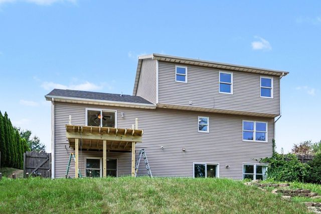 23302 Spring Creek Trail, Elkhart, IN 46516