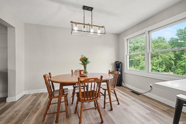 23302 Spring Creek Trail, Elkhart, IN 46516