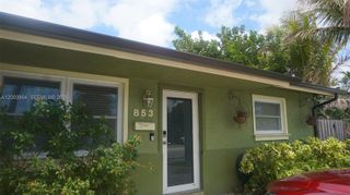 853 NE 37th St 853, Oakland Park, FL 33334