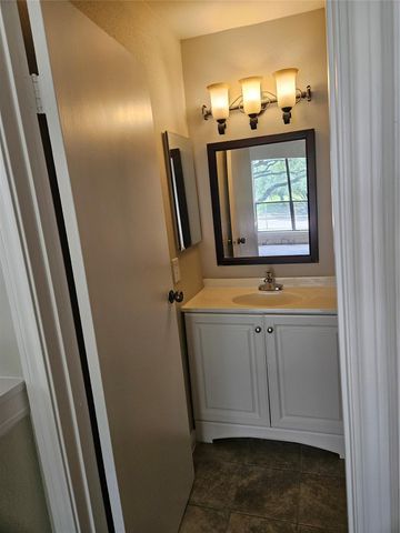 8299 Cambridge Street 101, Houston, TX 77054
