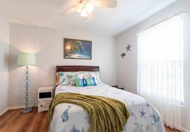 4211 Hardin Drive, Galveston, TX 77554