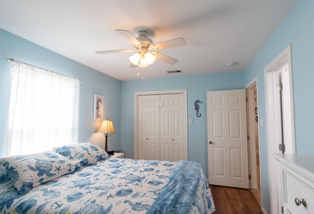 4211 Hardin Drive, Galveston, TX 77554