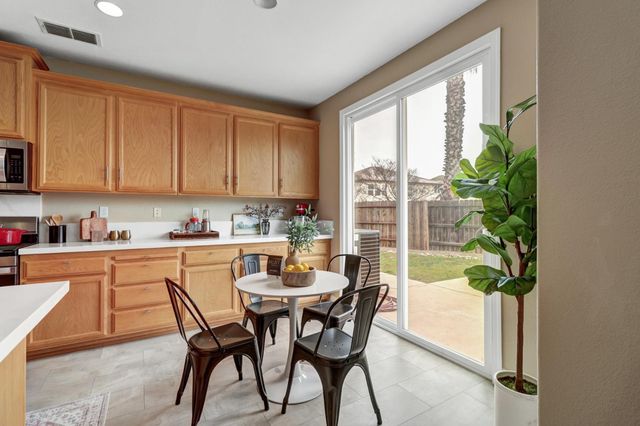 10209 Lofton Ct, Elk Grove, CA 95757