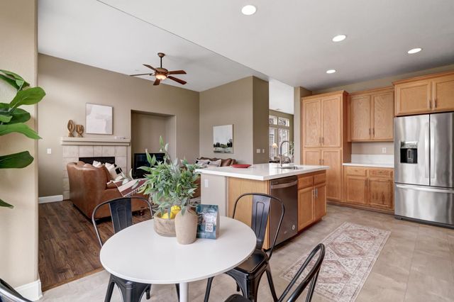 10209 Lofton Ct, Elk Grove, CA 95757