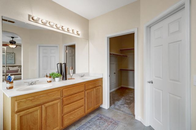 10209 Lofton Ct, Elk Grove, CA 95757