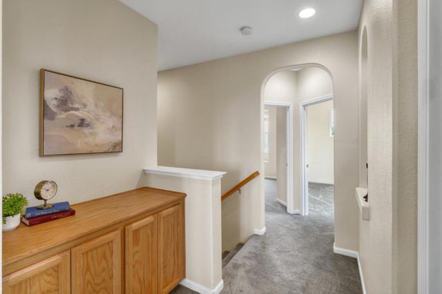 10209 Lofton Ct, Elk Grove, CA 95757