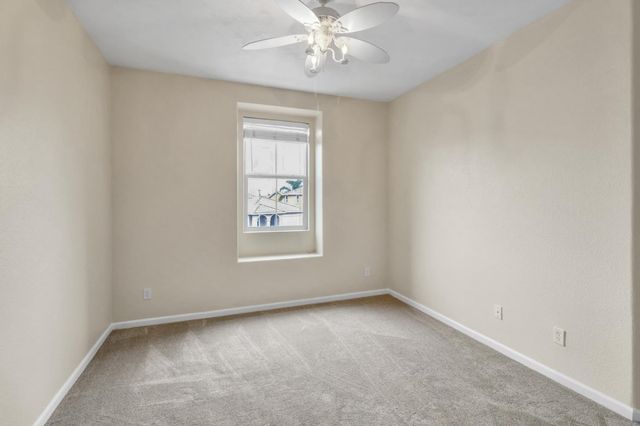 10209 Lofton Ct, Elk Grove, CA 95757