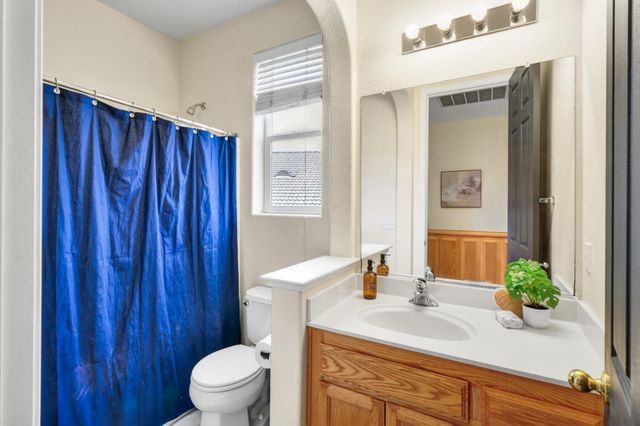 10209 Lofton Ct, Elk Grove, CA 95757