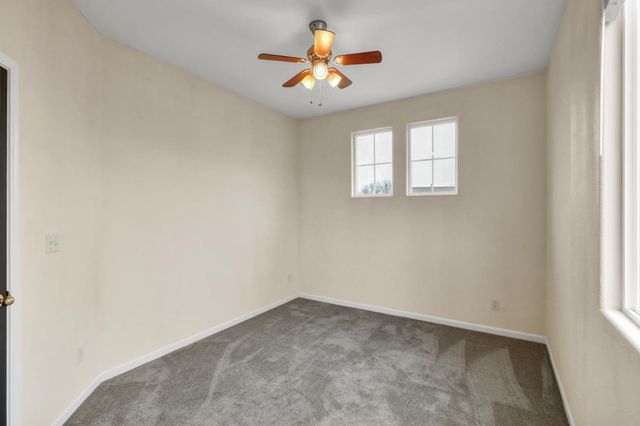 10209 Lofton Ct, Elk Grove, CA 95757