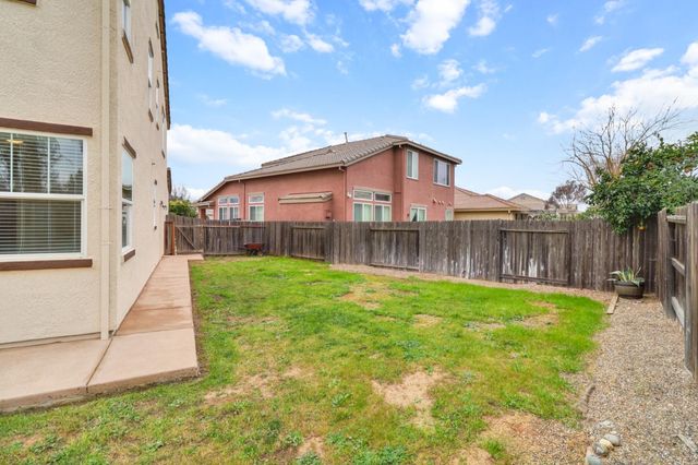 10209 Lofton Ct, Elk Grove, CA 95757