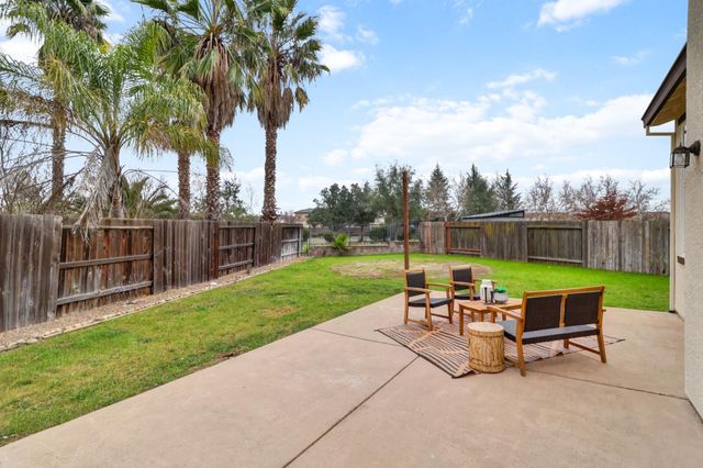 10209 Lofton Ct, Elk Grove, CA 95757