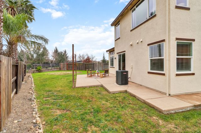 10209 Lofton Ct, Elk Grove, CA 95757