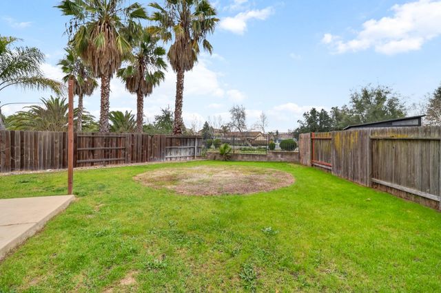 10209 Lofton Ct, Elk Grove, CA 95757