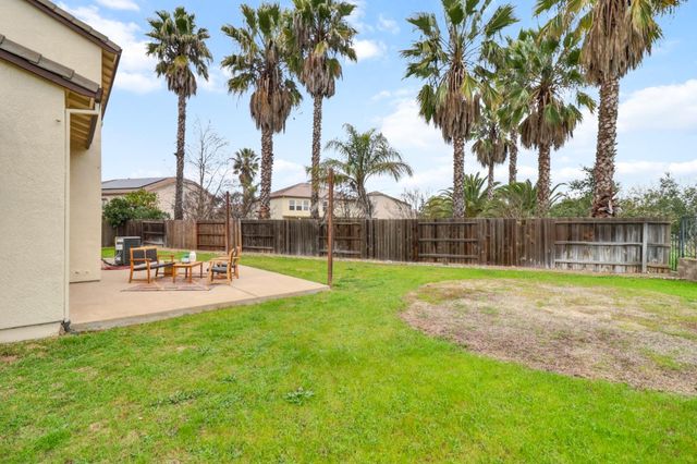 10209 Lofton Ct, Elk Grove, CA 95757