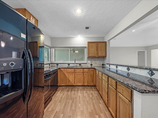 18718 Jodywood Drive, Atascocita, TX 77346