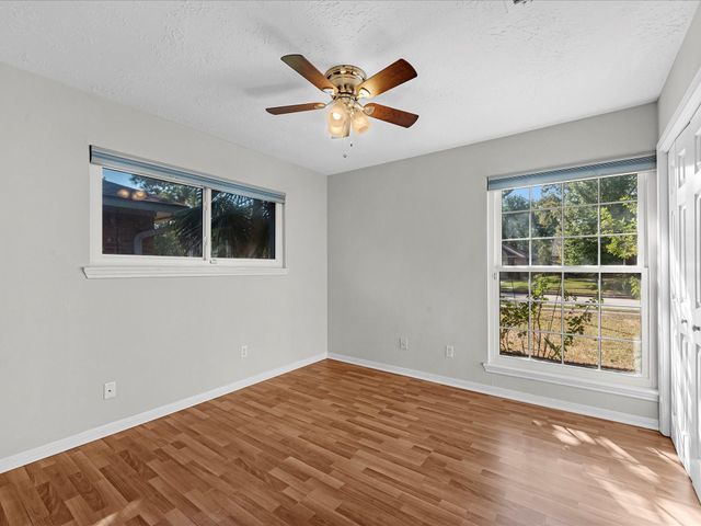 18718 Jodywood Drive, Atascocita, TX 77346