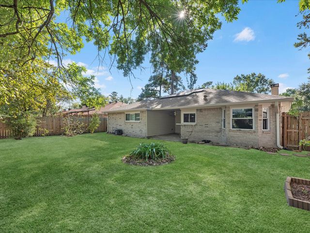 18718 Jodywood Drive, Atascocita, TX 77346