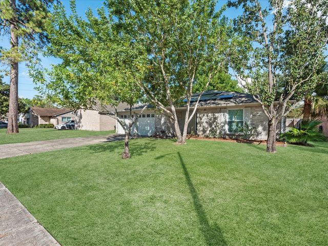 18718 Jodywood Drive, Atascocita, TX 77346