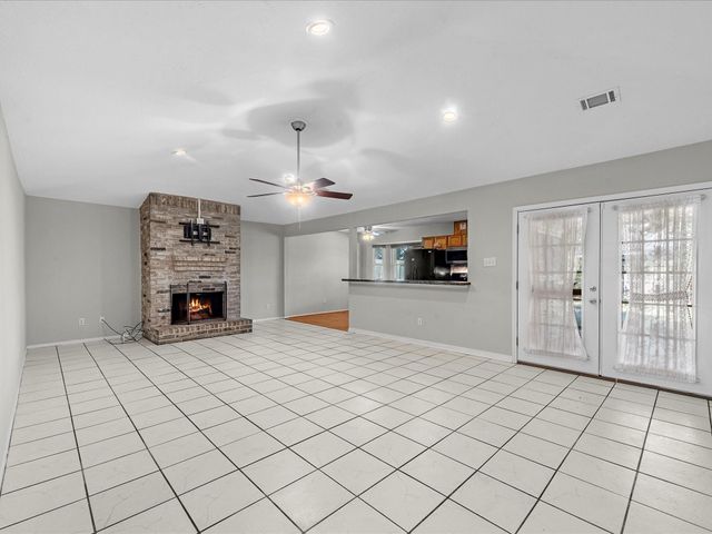 18718 Jodywood Drive, Atascocita, TX 77346