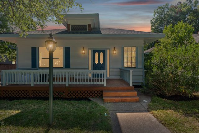 2250 Lipscomb Street, Fort Worth, TX 76110