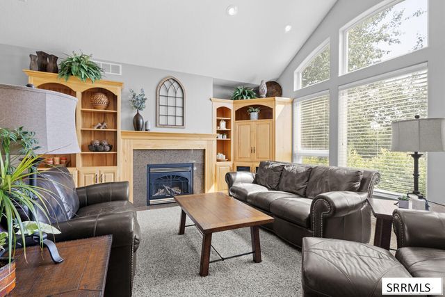 1033 N 1200 E, Shelley, ID 83274